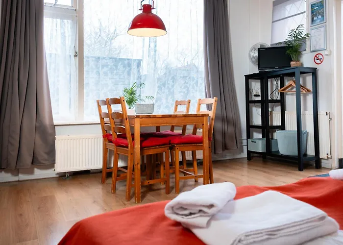 - Cafe De Harmonie 3* Edam