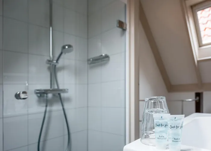 - Cafe De Harmonie 3* Edam