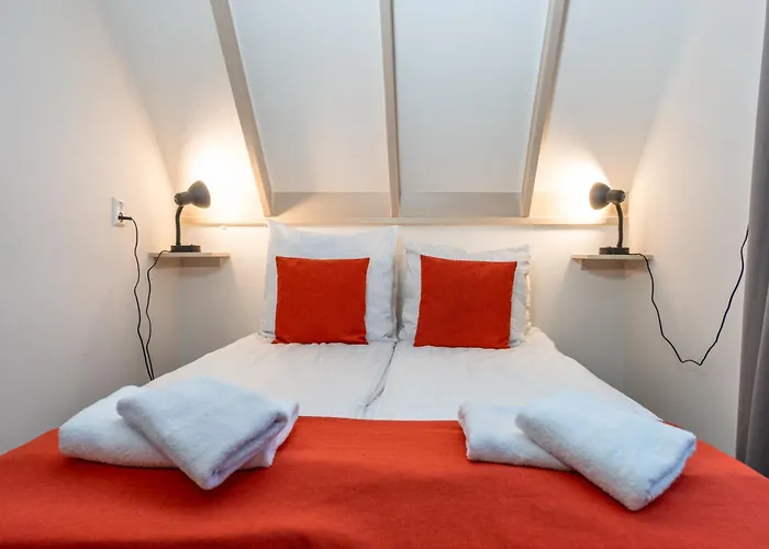 Hotel - Cafe De Harmonie 3*